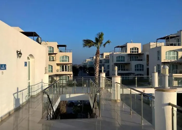 Aphrodite Beachfront - North Cyprus Apartmán *